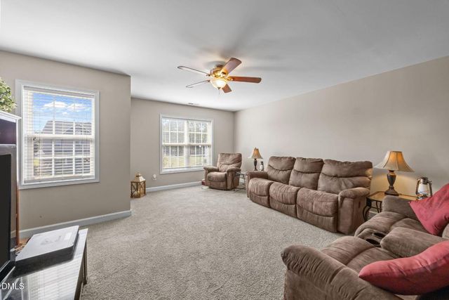 30 Sunbury Court, Zebulon, NC 27597