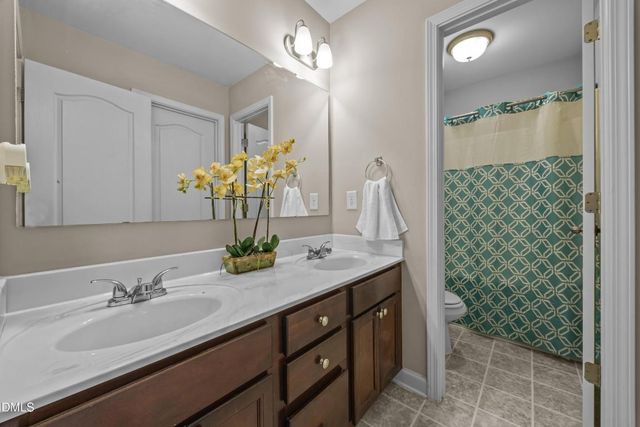 30 Sunbury Court, Zebulon, NC 27597