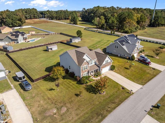 30 Sunbury Court, Zebulon, NC 27597