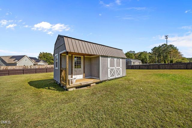 30 Sunbury Court, Zebulon, NC 27597