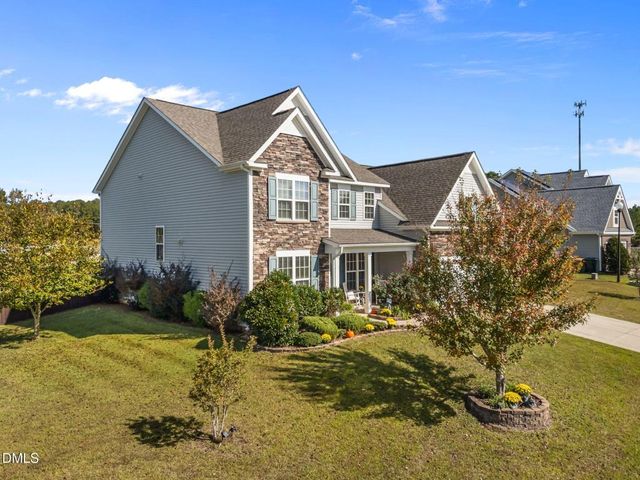 30 Sunbury Court, Zebulon, NC 27597