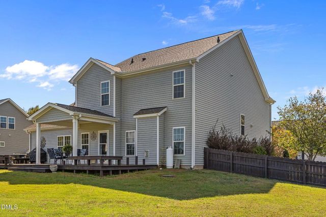 30 Sunbury Court, Zebulon, NC 27597