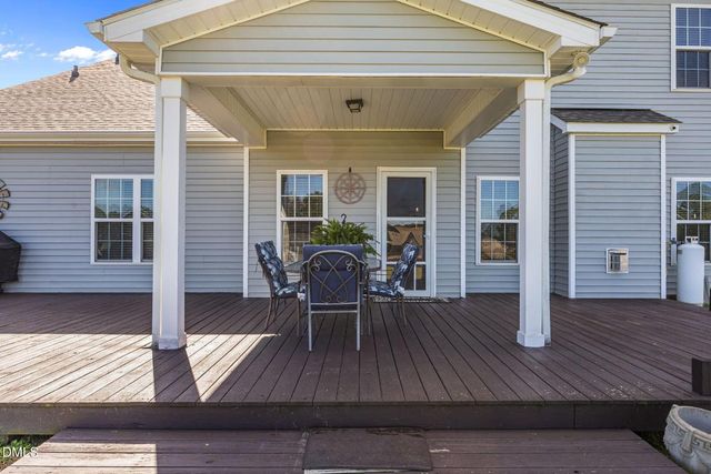 30 Sunbury Court, Zebulon, NC 27597