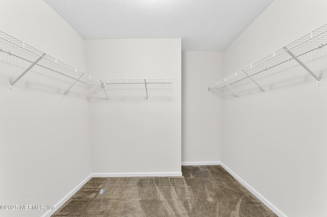 12186 ALEXANDRA Drive, Jacksonville, FL 32218