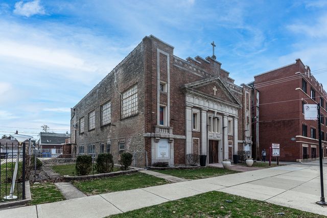 6645 S Troy Street, Chicago, IL 60629
