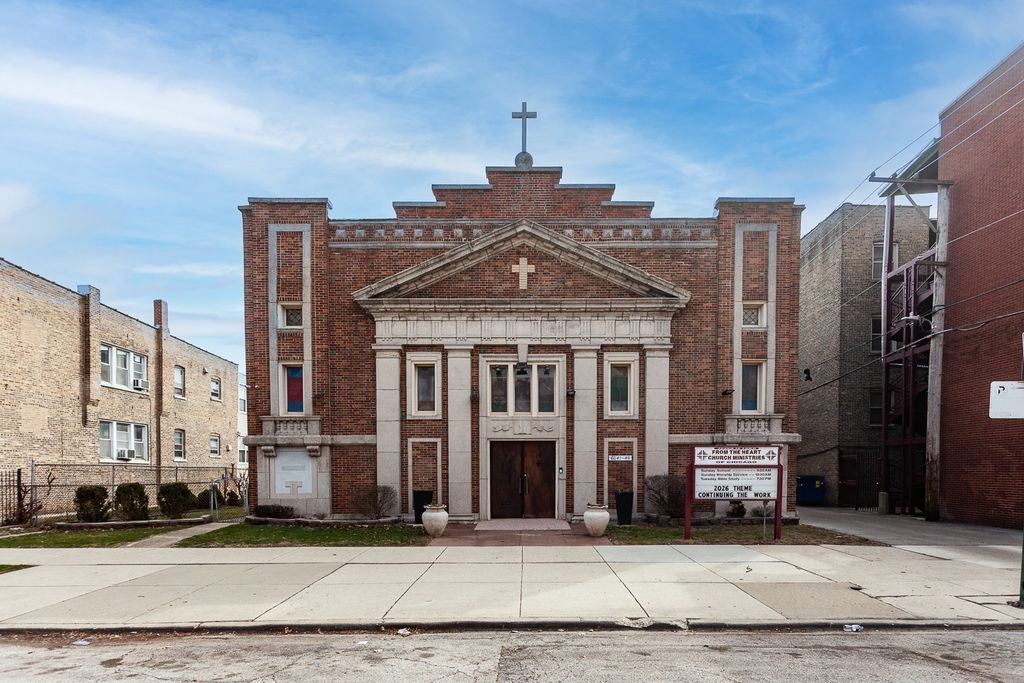 6645 S Troy Street, Chicago, IL 60629