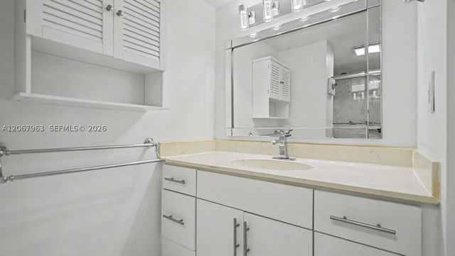 1300 Saint Charles Pl 417, Pembroke Pines, FL 33026