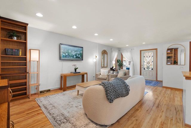 2214 Woodside Drive, Cross Plains, WI 53528