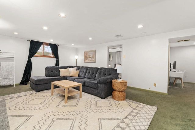 2214 Woodside Drive, Cross Plains, WI 53528