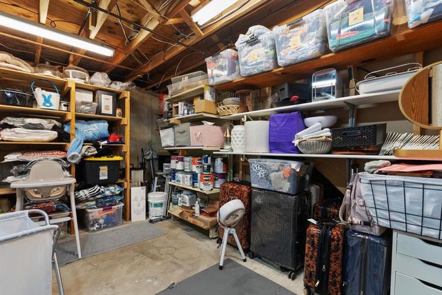 2214 Woodside Drive, Cross Plains, WI 53528