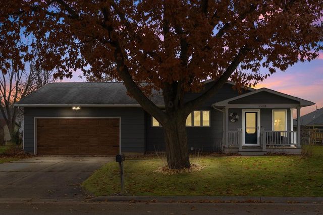 2214 Woodside Drive, Cross Plains, WI 53528