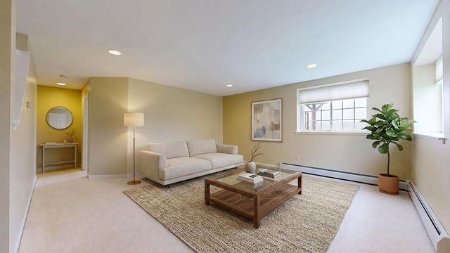 24 Fox Run Road, Essex, VT 05452
