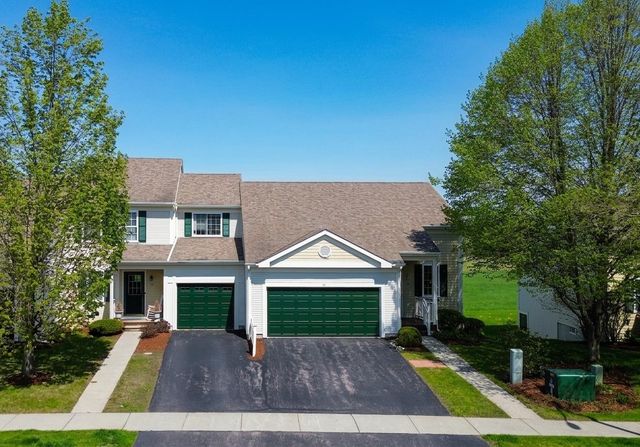 24 Fox Run Road, Essex, VT 05452