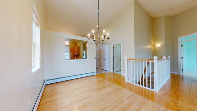 24 Fox Run Road, Essex, VT 05452