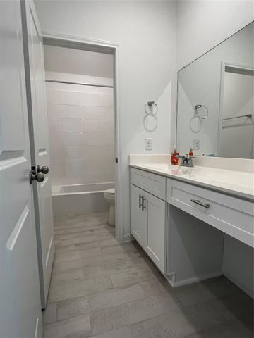 18206 Sonresa Way, Tomball, TX 77377