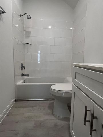 18206 Sonresa Way, Tomball, TX 77377