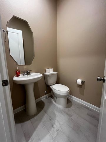 18206 Sonresa Way, Tomball, TX 77377