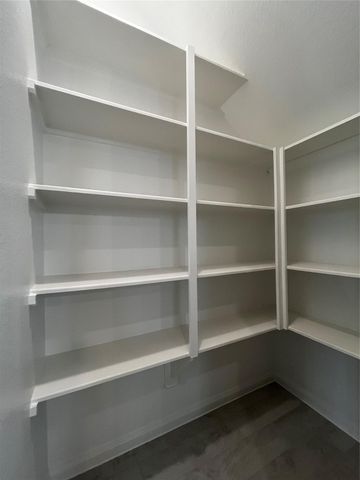18206 Sonresa Way, Tomball, TX 77377