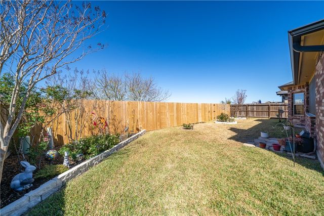 2429 Badlands Dr, Corpus Christi, TX 78414