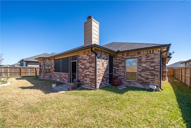 2429 Badlands Dr, Corpus Christi, TX 78414