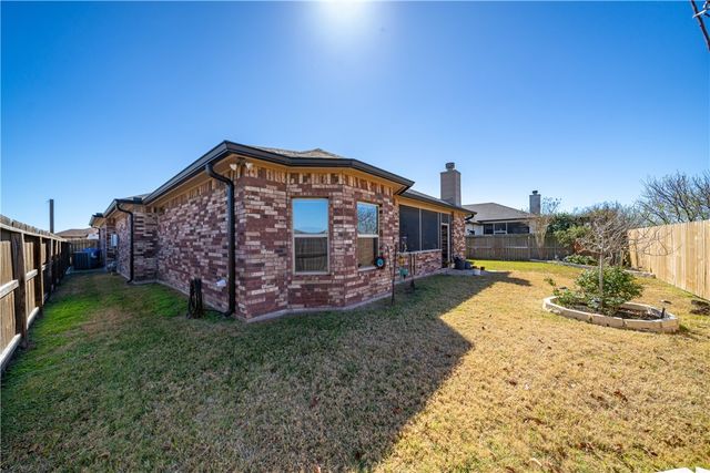 2429 Badlands Dr, Corpus Christi, TX 78414