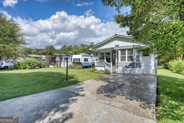 4353 Riverbank Run, Hiawassee, GA 30546