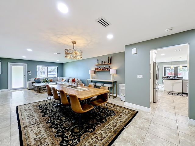 736 NW 12th Avenue, Dania Beach, FL 33004