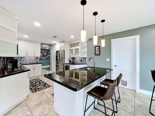 736 NW 12th Avenue, Dania Beach, FL 33004