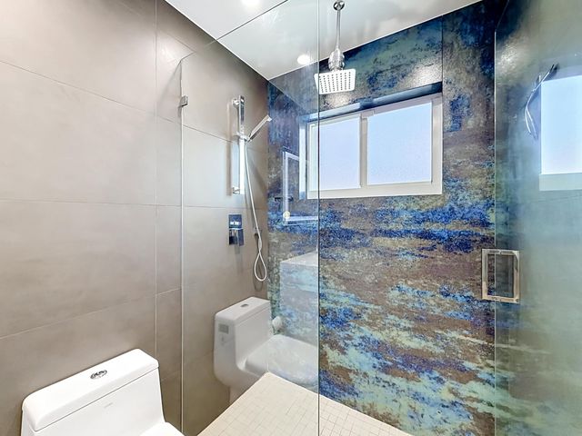 736 NW 12th Avenue, Dania Beach, FL 33004