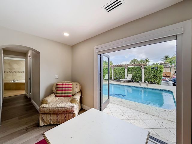 736 NW 12th Avenue, Dania Beach, FL 33004