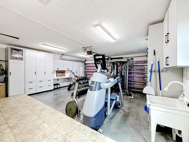 736 NW 12th Avenue, Dania Beach, FL 33004