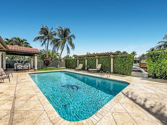736 NW 12th Avenue, Dania Beach, FL 33004