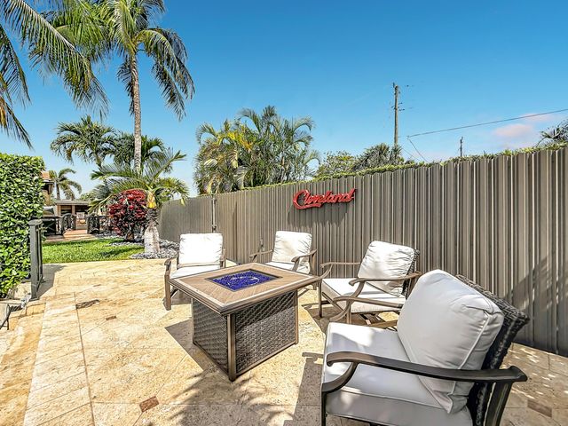 736 NW 12th Avenue, Dania Beach, FL 33004
