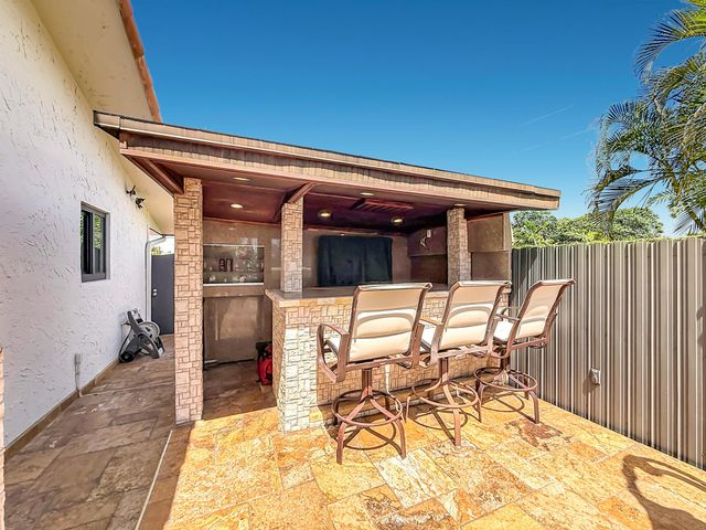 736 NW 12th Avenue, Dania Beach, FL 33004
