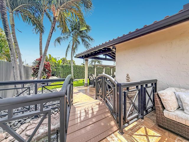 736 NW 12th Avenue, Dania Beach, FL 33004