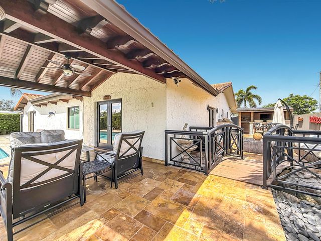 736 NW 12th Avenue, Dania Beach, FL 33004