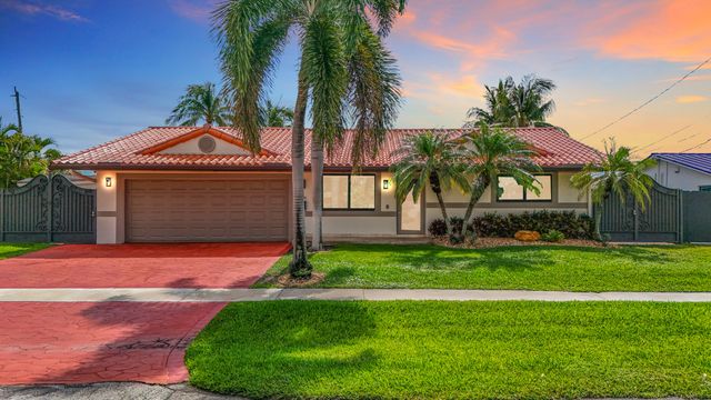 736 NW 12th Avenue, Dania Beach, FL 33004