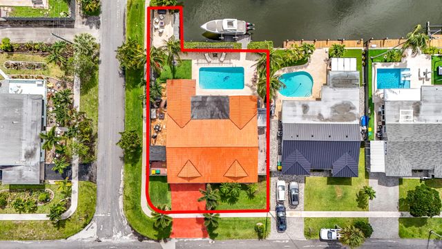 736 NW 12th Avenue, Dania Beach, FL 33004