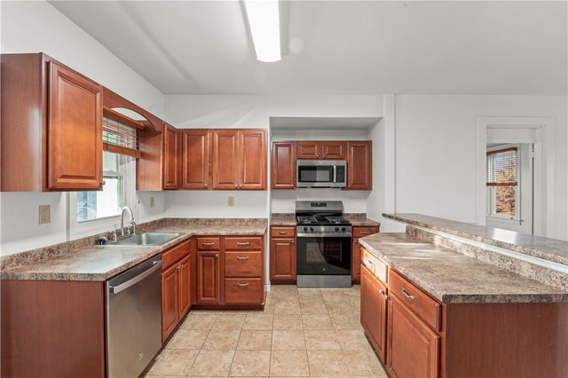 2667 Jefferson Ave, Canton Twp, PA 15301