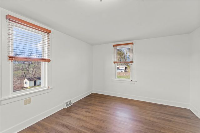 2667 Jefferson Ave, Canton Twp, PA 15301