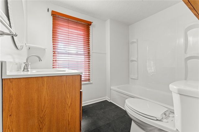 2667 Jefferson Ave, Canton Twp, PA 15301