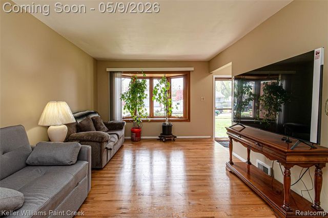 20761 Shoreview Street, Clinton Township, MI 48035
