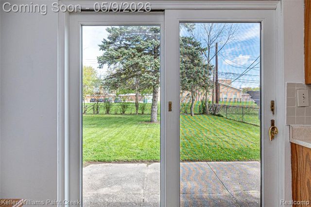 20761 Shoreview Street, Clinton Township, MI 48035