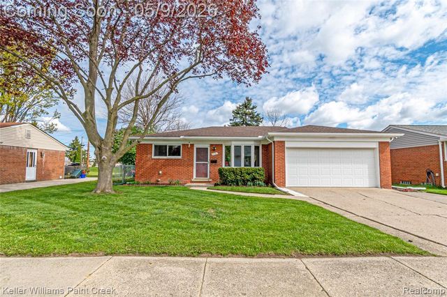 20761 Shoreview Street, Clinton Township, MI 48035
