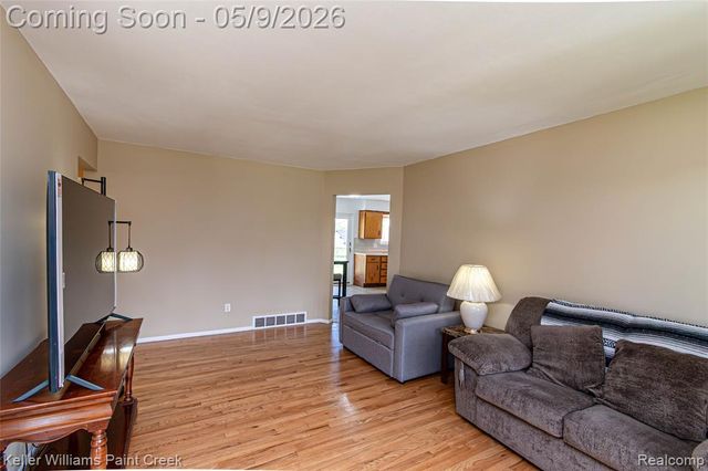 20761 Shoreview Street, Clinton Township, MI 48035