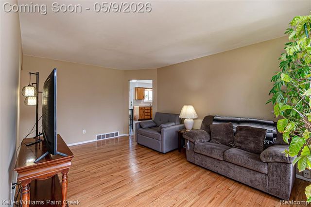 20761 Shoreview Street, Clinton Township, MI 48035