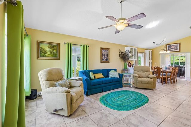 76 FAIRWAY CIRCLE, Umatilla, FL 32784