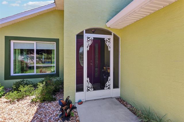 76 FAIRWAY CIRCLE, Umatilla, FL 32784
