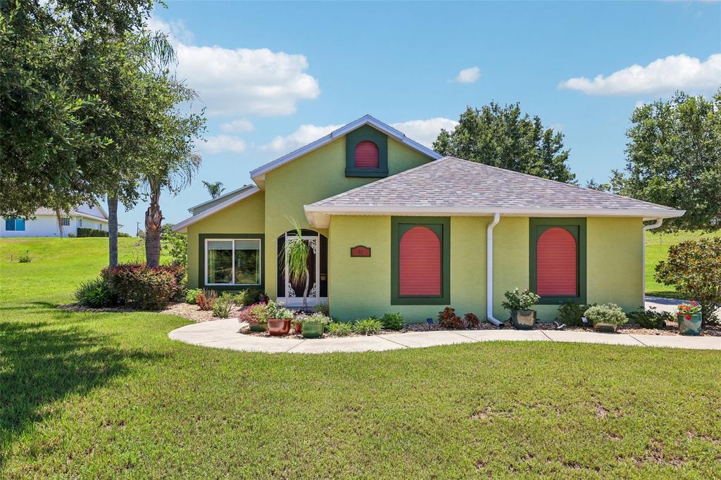 76 FAIRWAY CIRCLE, Umatilla, FL 32784