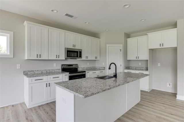 155 Creek Stone Drive, Hartwell, GA 30643